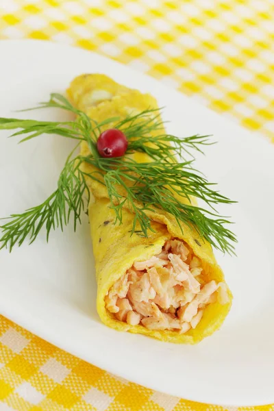 Rosy Pancake Stuffed Slices Salmon Fish — Stock Photo, Image