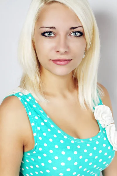Portret Przyjazny Pewność Siebie Piękna Blondynka — Zdjęcie stockowe