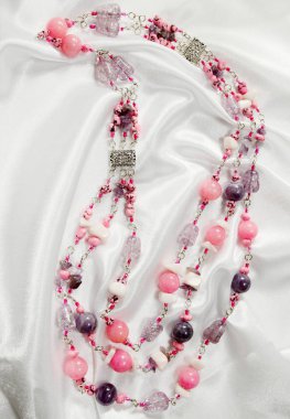 Ametist ve kaya kristali pembe boncuk