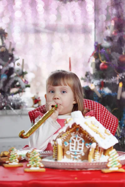 Little Beautiful Girl House Gingerbread Dough — Stock Photo, Image