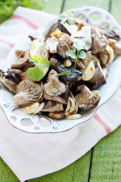 Fried Mushrooms Garlic Fresh Coriander — Stock Photo, Image