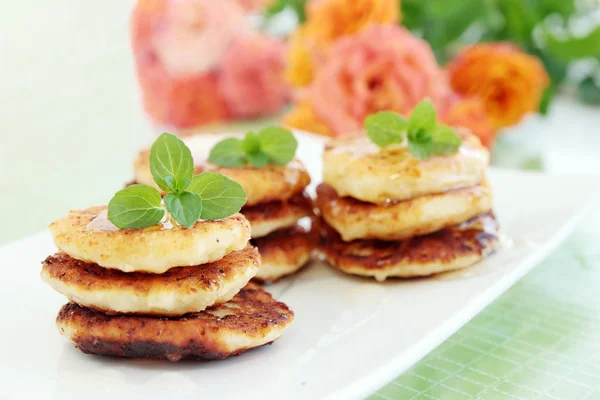 Pancakes Cottage Cheese Honey Mint — Stock Photo, Image