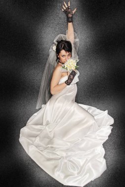 gelin buketi koyu arka planı ile