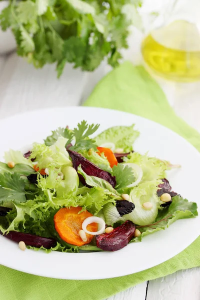 Salade Betteraves Rôties Orange Pignons — Photo