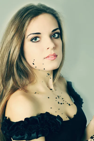 Beautiful Young Woman Holding Black Caviar — Stock Photo, Image