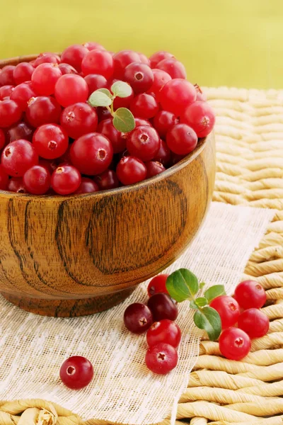 Fresh Cranberries Wooden Bowl Deep — Stock Photo, Image