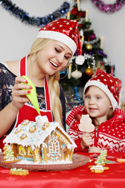 Mom Her Daughter Prepare Ginger House — Stock Photo, Image