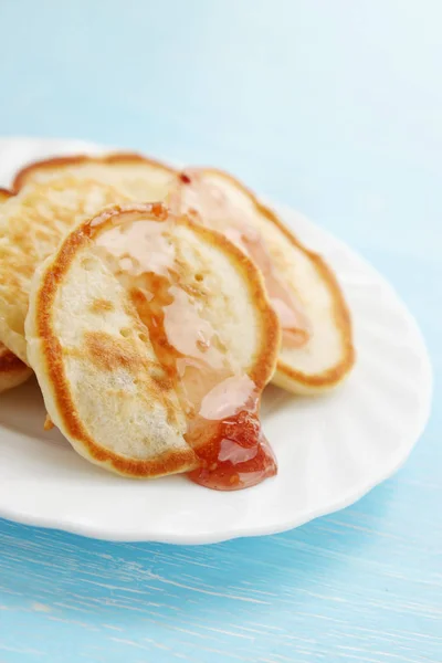 Panqueques Aire Rosado Con Mermelada Frambuesa —  Fotos de Stock