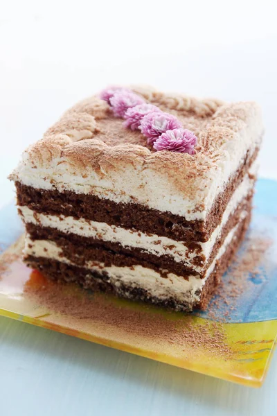 Schokoladenkuchen Mit Buttercreme Und Kakao — Stockfoto