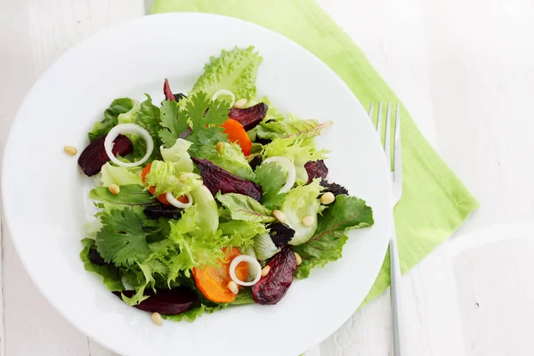 Ensalada Remolacha Asada Naranja Piñones — Foto de Stock