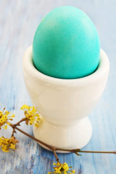 Turquoise Egg White Ceramic Stand Board — Stock Photo, Image