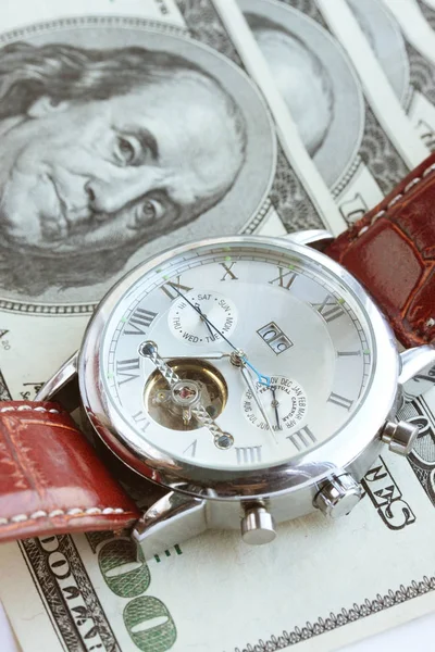 Dinero Americano Reloj Pulsera Con Correa Concepto —  Fotos de Stock