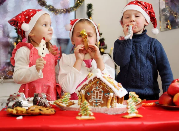 Happy Little Children Blow Holiday Whistles — Stock Photo, Image