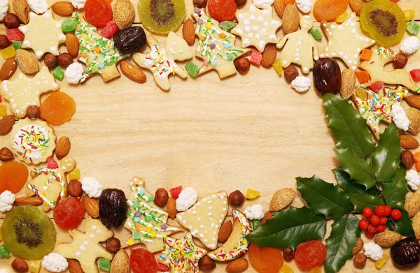 Jul Bakgrund Med Pepparkakor Cookies Med Nötter Och Frukt — Stockfoto