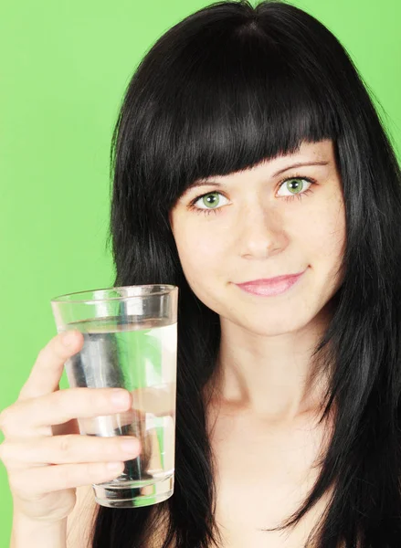 Портрет Жінки Склянкою Води Зеленому — стокове фото