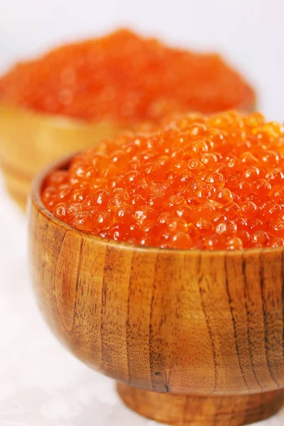 Red Red Caviar Large Wooden Bowl — Stock Photo, Image