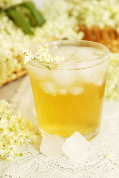 Een Koude Zomer Drank Gemaakt Van Oudere Bloemen Mint Vernieuwen — Stockfoto