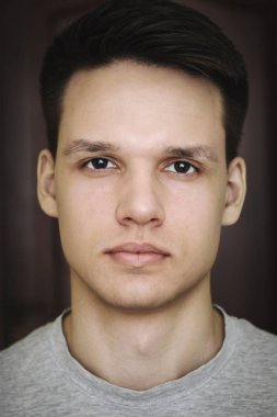 genç bir adam portresi yakın çekim