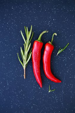 biber biberiye üzerinde bir mutfak masa Üstten Görünüm