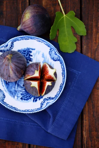 Figs Blue Napkin Rustic Still Life — Stock Photo, Image