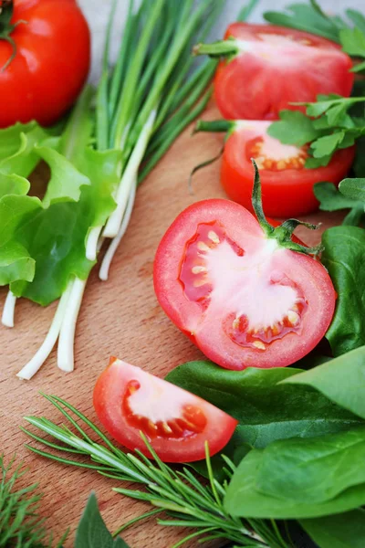 Fresh Tomatoes Herbs Wooden Board — Stock Photo, Image