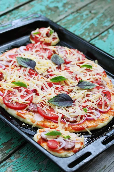 Crude Homemade Pizza Baking Sheet — Stock Photo, Image