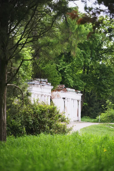 Stare Ruiny Aleksandrii Park Biała Cerkiew Ukraina Regionie Kijów — Zdjęcie stockowe