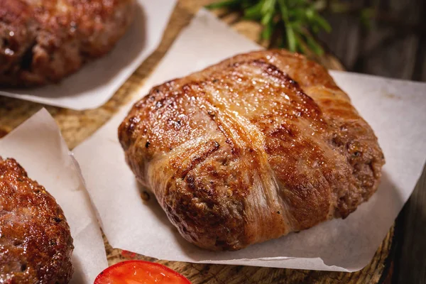 Costolette fritte con spezie, primo piano — Foto Stock