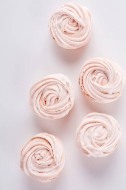 Beyaz Limon Zest ile Ev Yapımı Marshmallow