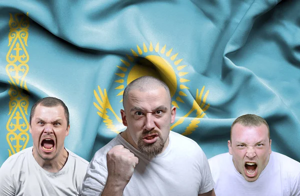 Konceptuell bild av arga män från Kazakstan — Stockfoto
