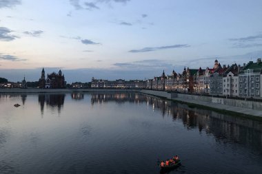Yoshkar Ola şehir. Mari El, Rusya. Bruges setin içinde şehir Yoshkar-Ola gece