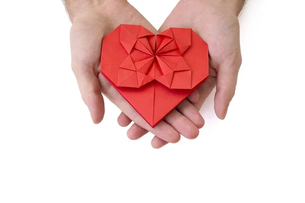Mannelijke Handen Houden Een Rood Papier Hart Gemaakt Origami Techniek — Stockfoto