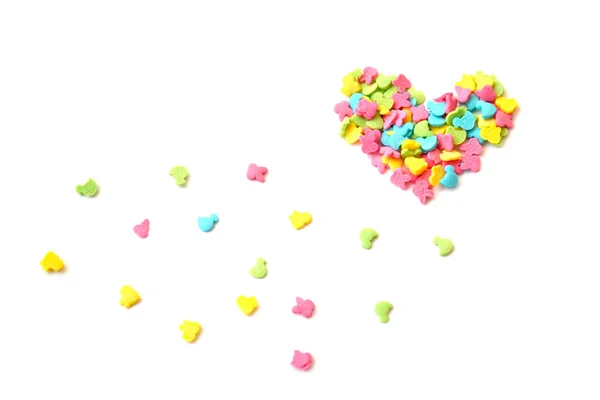 Geïsoleerde Fel Veelkleurige Hart Kleine Stukjes Van Zoete Snoepgoed Topping — Stockfoto