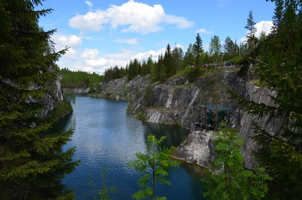 Krajinná kariéra v Ruskeale, republika Karérska, Rus — Stock fotografie