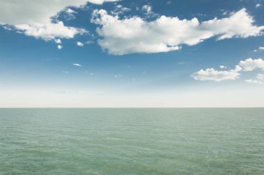 Deniz güzel gökyüzü görünümü 