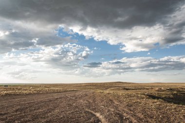  biraz taş ile güzel kırsal manzara