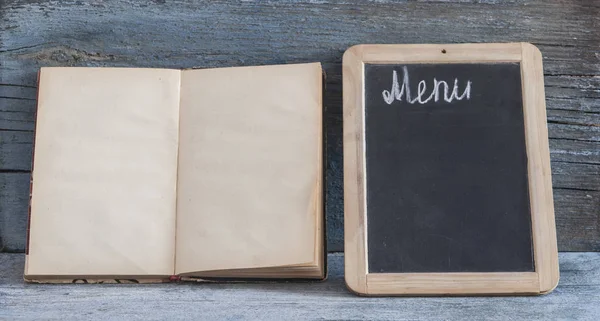 Tom Vintage Recept Matlagning Bok Träbord Ovanifrån Med Kopia Utrymme — Stockfoto