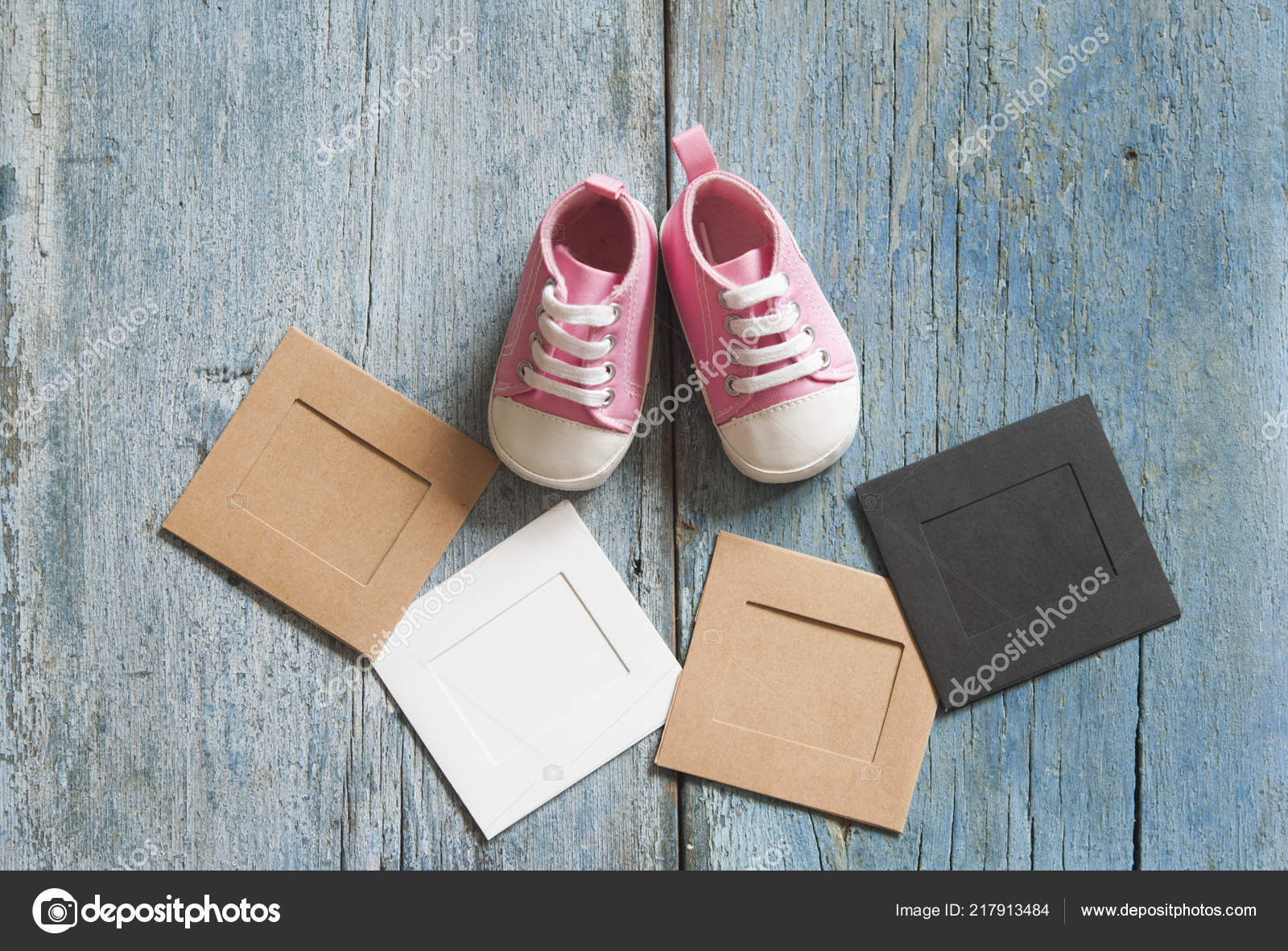 tiny baby shoes