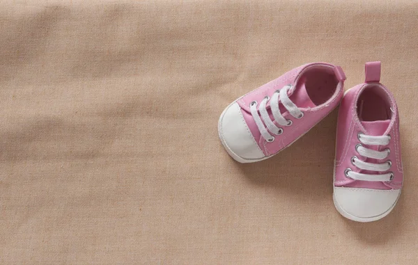 Lindos Zapatos Bebé Pequeños Fondo Abstracto Con Espacio Copia Para — Foto de Stock