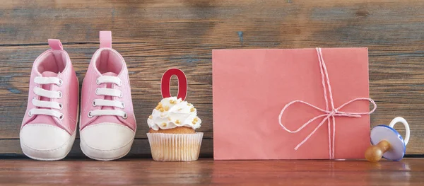 Διακόσμηση Εορταστική Υποβάθρου Για Γιορτή Των Γενεθλίων Νόστιμα Cupcakes Για — Φωτογραφία Αρχείου