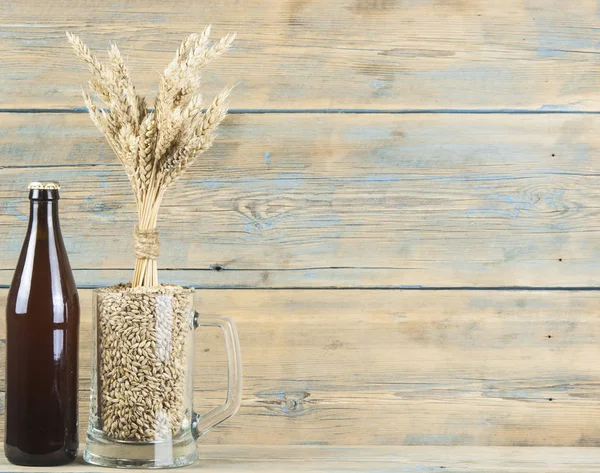 Glass Bottle Beer Wheat Ears Wooden Planks — Stock Photo, Image