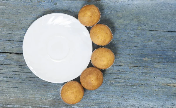 Bolinho Caseiro Com Espaço Vazio Fundo Madeira — Fotografia de Stock