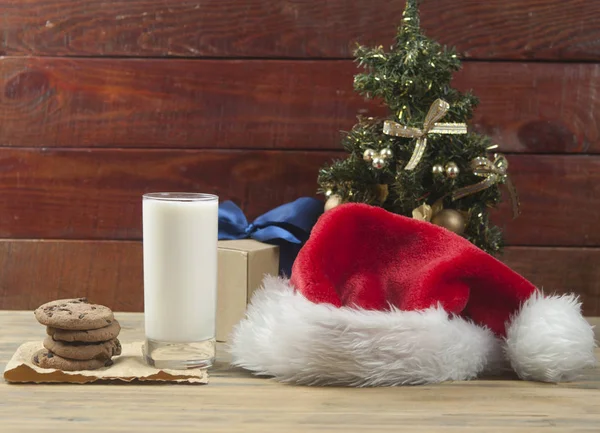Vánoční Cukroví Sklenici Mléka Pro Santa Dřevěný Stůl Nový Rok — Stock fotografie