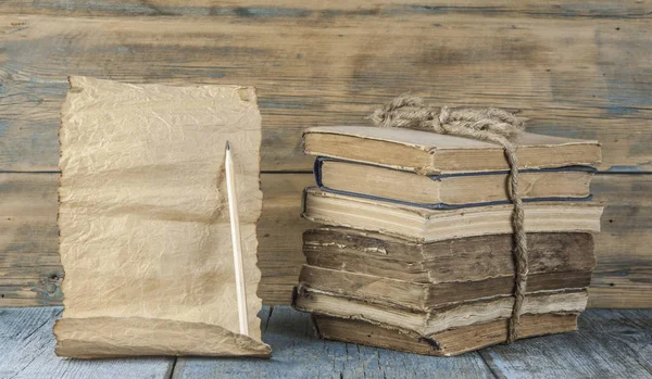 古い書籍のビンテージの木製の背景 — ストック写真