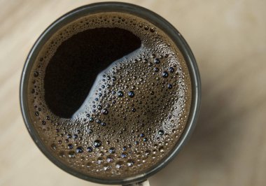 Kahve köpüğü aşırı kapatın. Makro doku ve arka plan