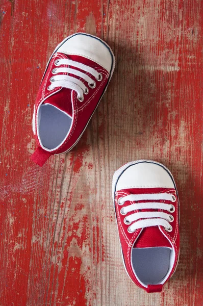 Красочные Холст Обувь Кроссовки Детей Детская Нога Столе Вид Сверху — стоковое фото