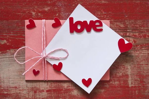 Tarjeta Felicitación Del Día San Valentín Con Palabra Amor Sobre —  Fotos de Stock