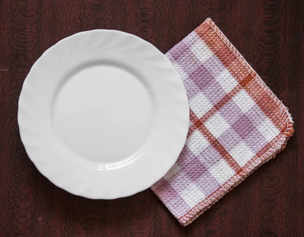 Blank Clean White Plate Colorful Napkin Wooden Background Food Invitation — Stock Photo, Image