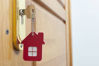 evin anahtarı ev şeklinde bir kapı kilit Gümüş Anahtarlık