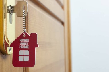 evin anahtarı ev şeklinde bir kapı kilit Gümüş Anahtarlık